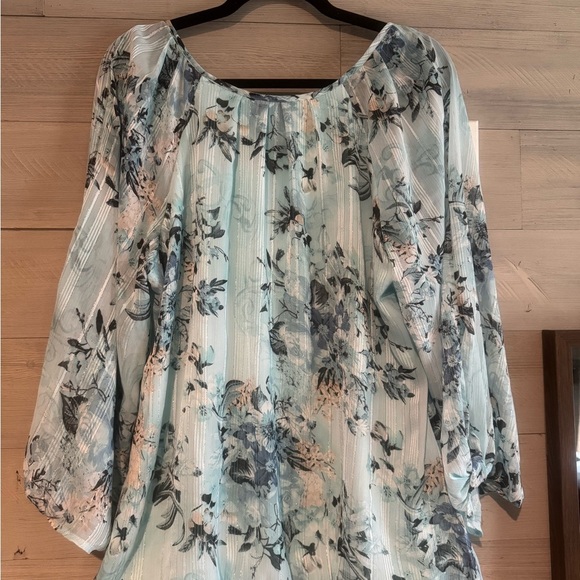 Sara Michelle Light Blue Floral Blouse - Picture 5 of 8